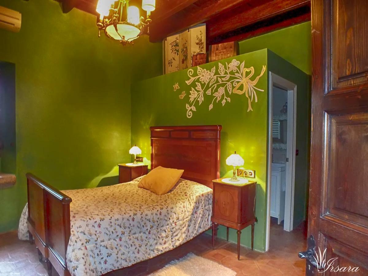 Hotel Masia Can Vive Cabrera de Mar Bagian luar foto