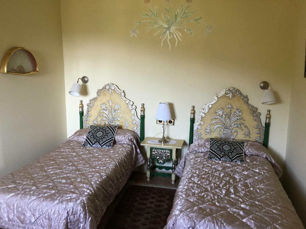 Hotel Masia Can Vive Cabrera de Mar Bagian luar foto