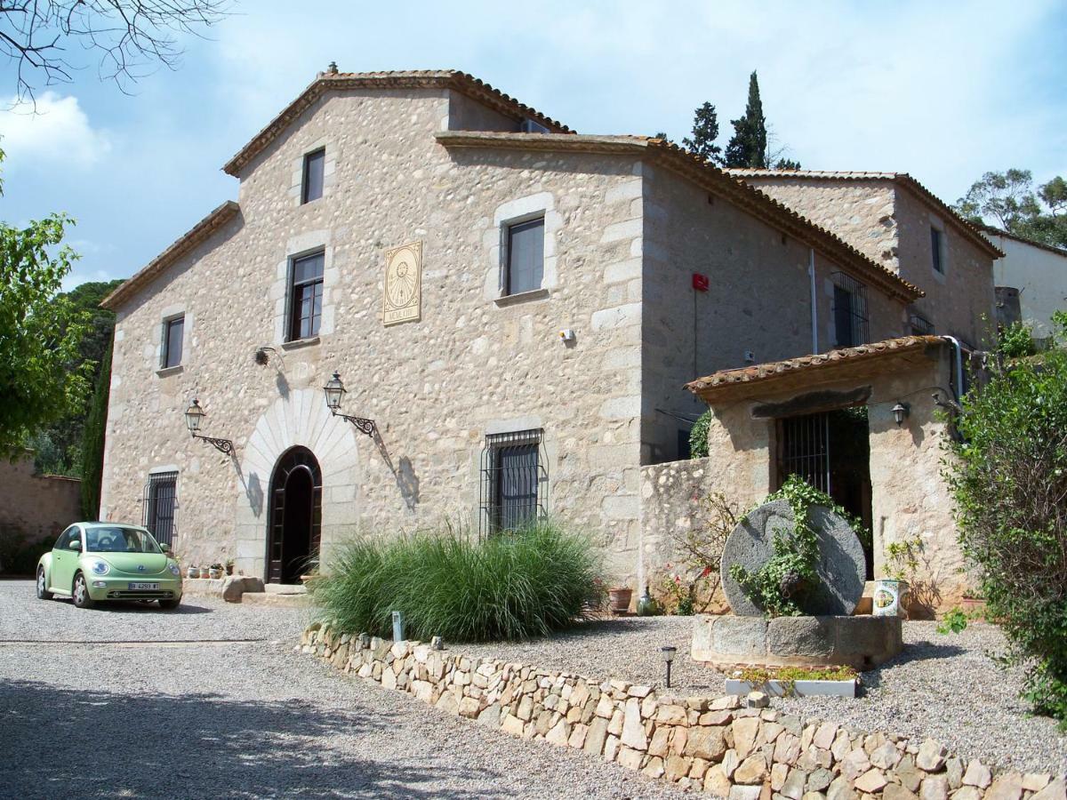 Hotel Masia Can Vive Cabrera de Mar Bagian luar foto