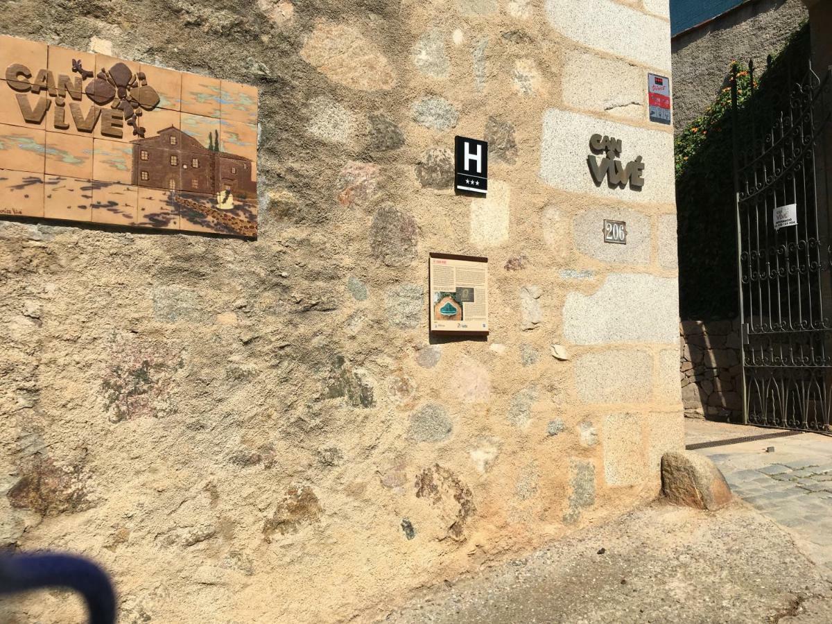 Hotel Masia Can Vive Cabrera de Mar Bagian luar foto